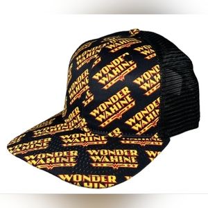 WONDER WAHINE hat